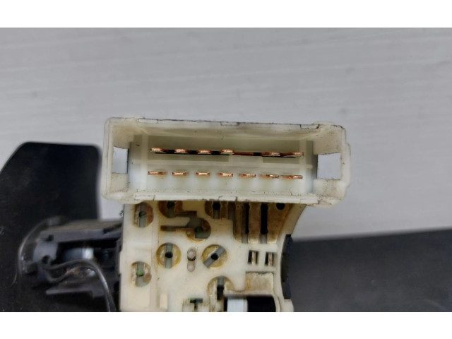 Включатель скорости стеклоочистителей Renault Clio II 1998 - 2001 года 6164