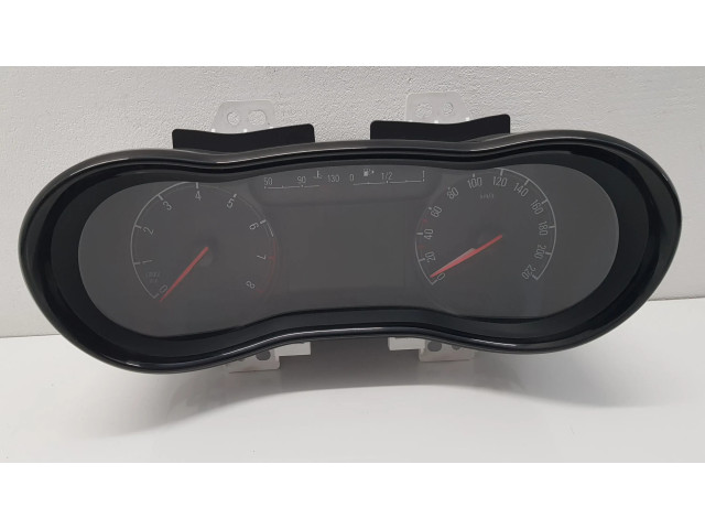 Přístrojová deska Opel Karl 2019 42680497, 688437714