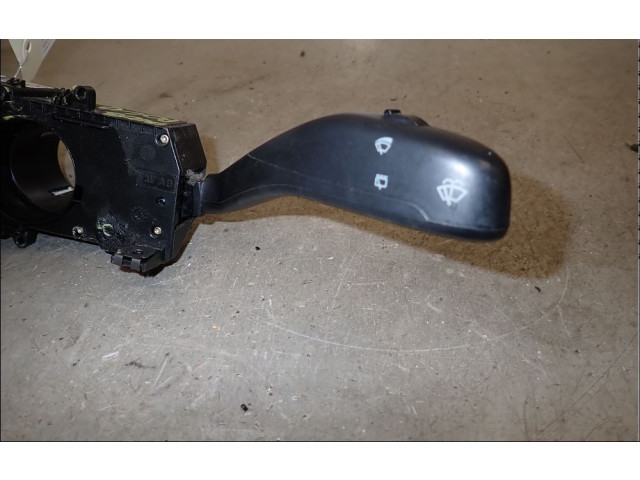 Ручка стеклоочистителей    Volkswagen Polo