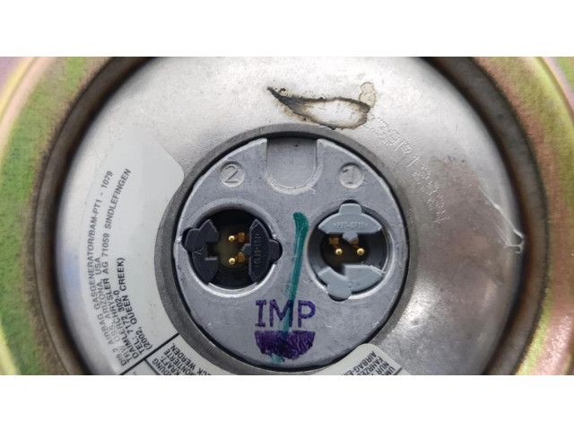 Подушка безопасности водителя P5HK021X9AE Jeep Cherokee III KJ