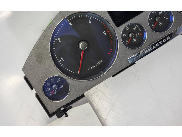 Панель приборов 3D0920882F Volkswagen Phaeton