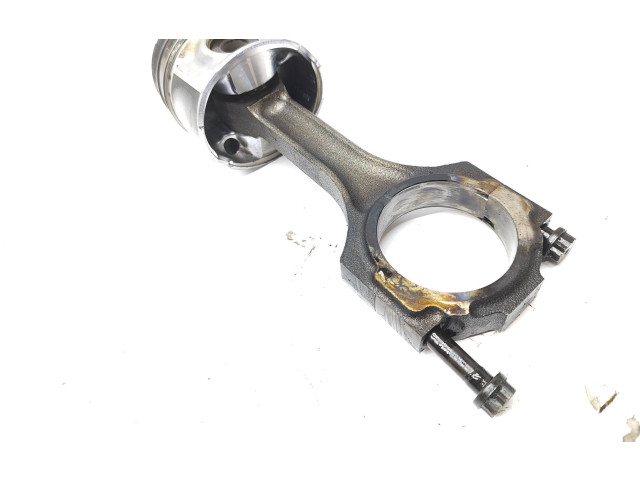 Píst 0217741 Toyota Land Cruiser (J200)