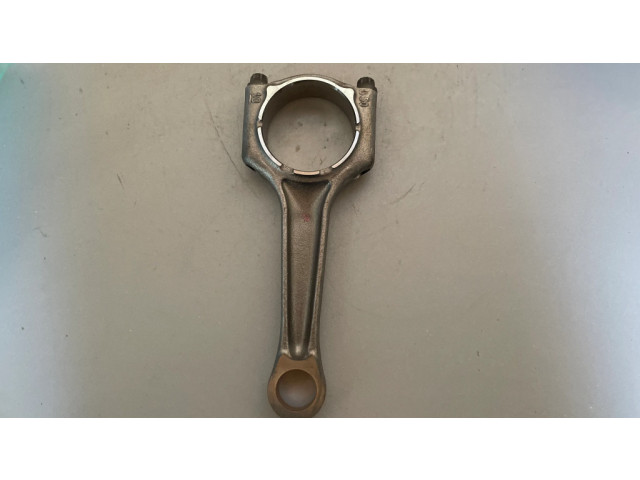 Другая деталь двигателя