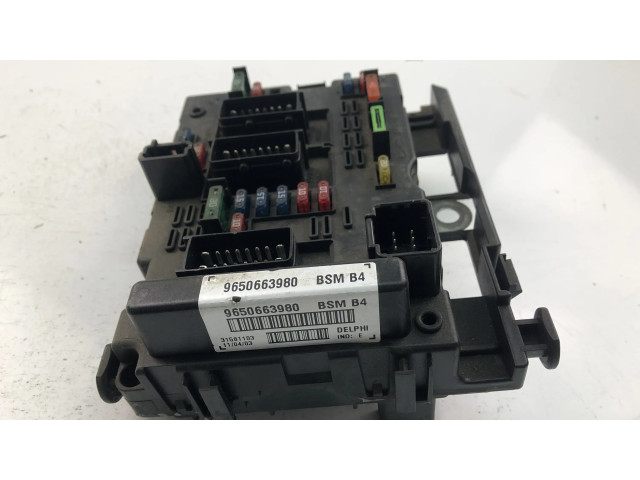 Блок предохранителей  9650663980   Citroen C8    