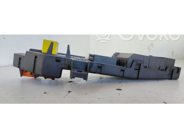 Блок предохранителей 12772045   Saab 9-3 Ver2    