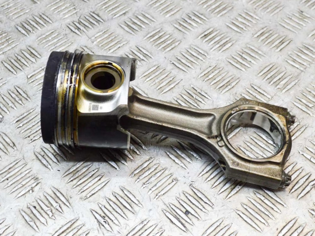 Píst 8508023, 8598757 BMW 5 G30 G31 pro naftový motor 3.0 B57 D30 A