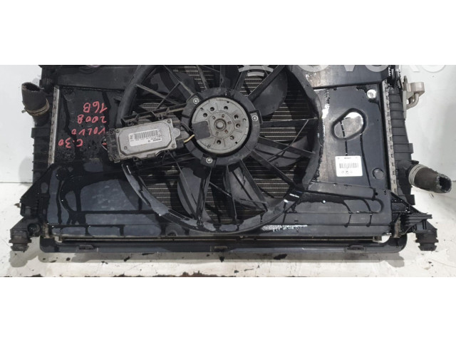 Комплект радиатора    Volvo  C30  2007 - 2010 года