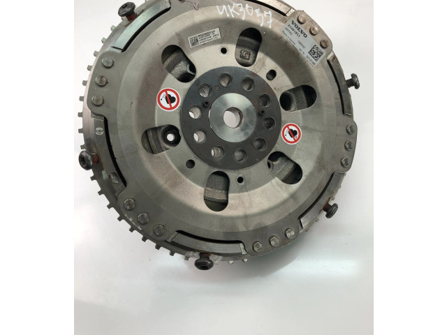 Генератор 31491811   Volvo XC90      