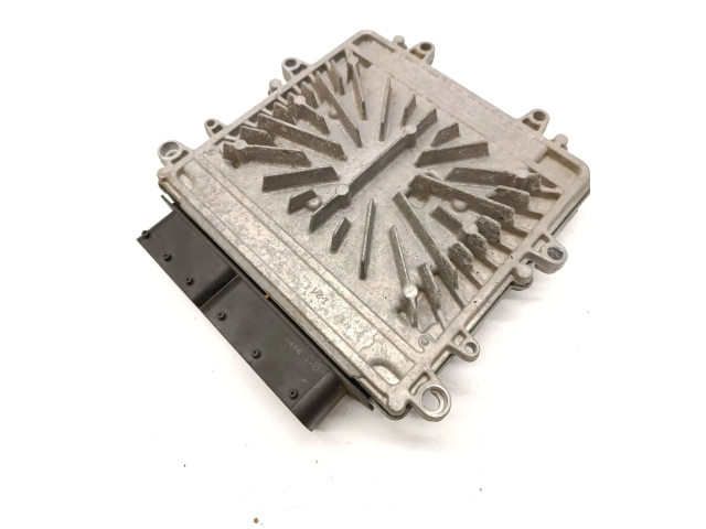 Блок управления двигателя 30785100AB, 1039S13759   Volvo V70