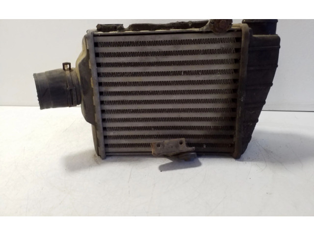 Интеркулер  3A0145805B   Volkswagen PASSAT B4 