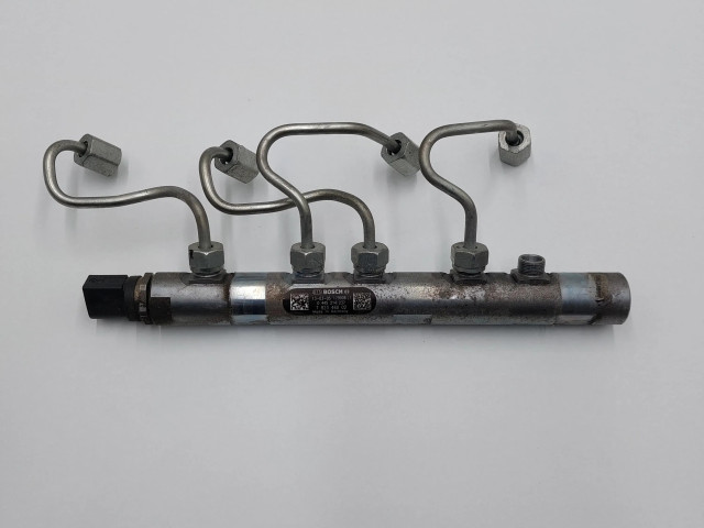 Топливная рампа 7823460 Mini Cooper Countryman R60 2.0 для двигателя N47C20A