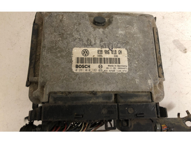 Блок управления двигателя 038906018GN, 0281010182   Skoda Octavia Mk1 (1U)
