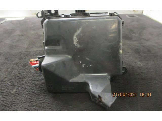 Блок предохранителей    Citroen C-Crosser    