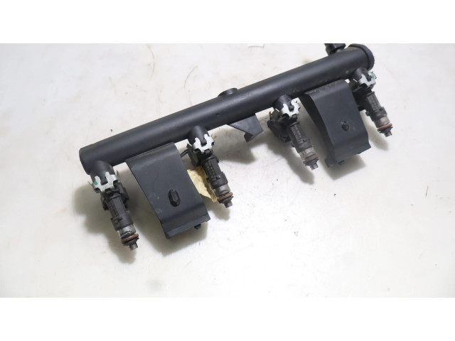 Vstřikovací lišta Peugeot 206 CC