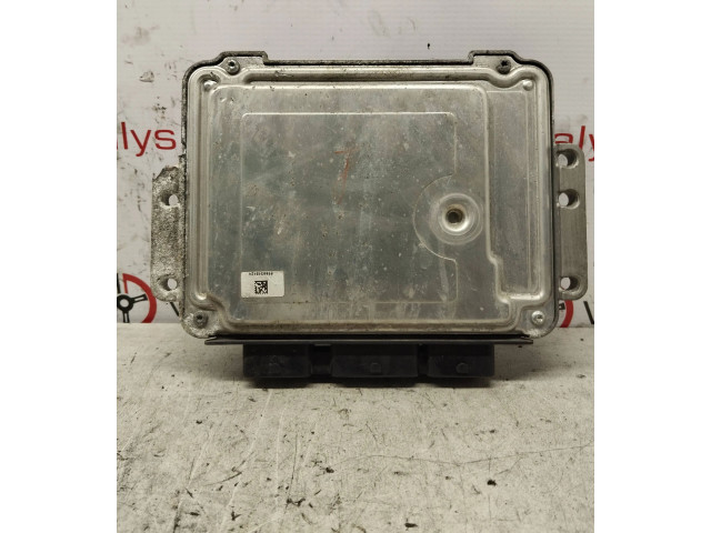 Řídící jednotka 6M6112A650BB, 0281012530 Mazda 3 I 2007