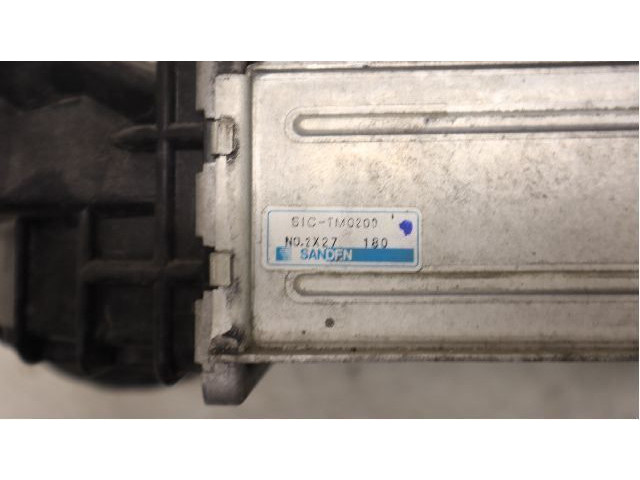 Интеркулер  21821AA061   Subaru Forester SJ 