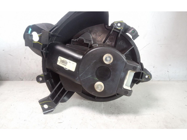 Вентилятор печки    5T7430000   Opel Combo D