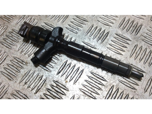 Форсунка 2367030170 Toyota Hilux (AN10, AN20, AN30) для дизельного двигателя 1AD 3