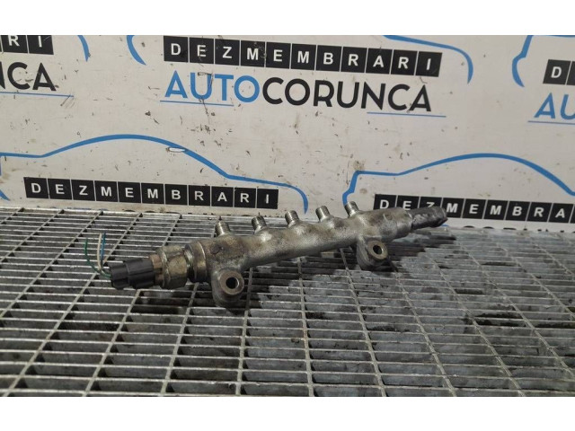 Топливная рампа    Subaru Forester SH   для двигателя EE20