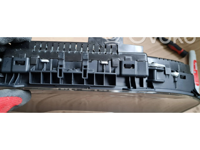 Přístrojová deska Audi A5 2017 8W6920970A