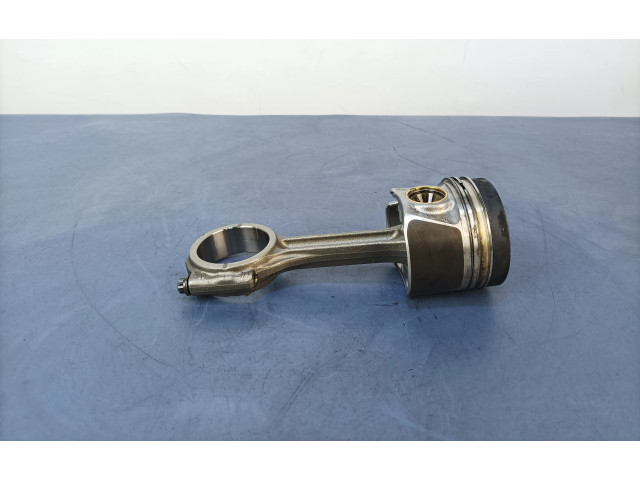  Поршень DFGA   Volkswagen PASSAT B8  