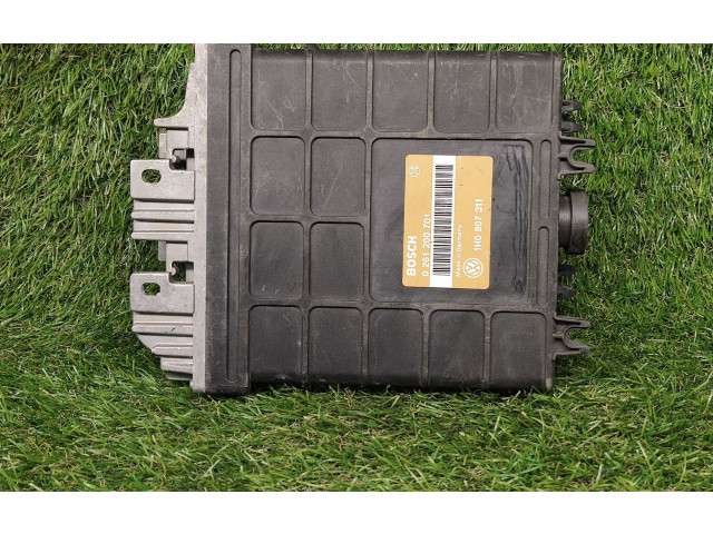 Блок управления двигателем ECU 1H0907311, 0261200701 Volkswagen Golf III 1996