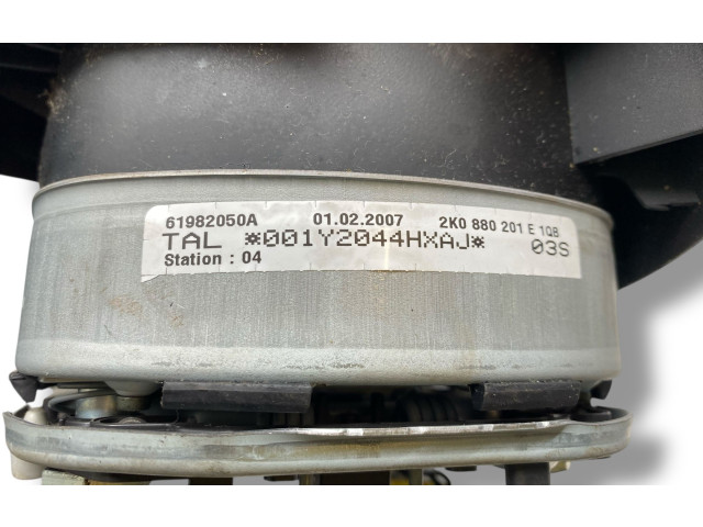 Подушка безопасности водителя 2K0880201E   Volkswagen Caddy