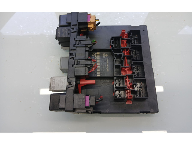 Блок комфорта 3C0937049K, F005V00531   Volkswagen PASSAT B6   