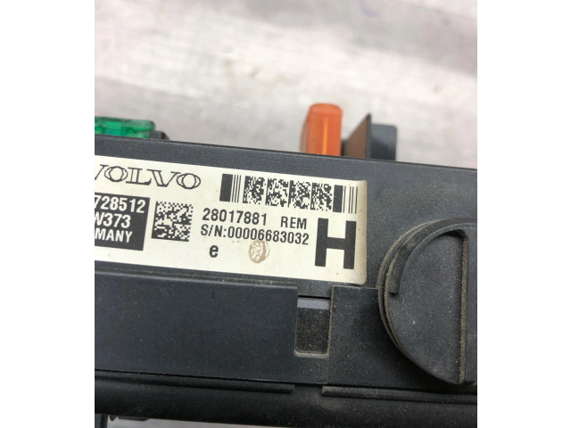 Блок предохранителей  28017881, 00006683032   Volvo V70    