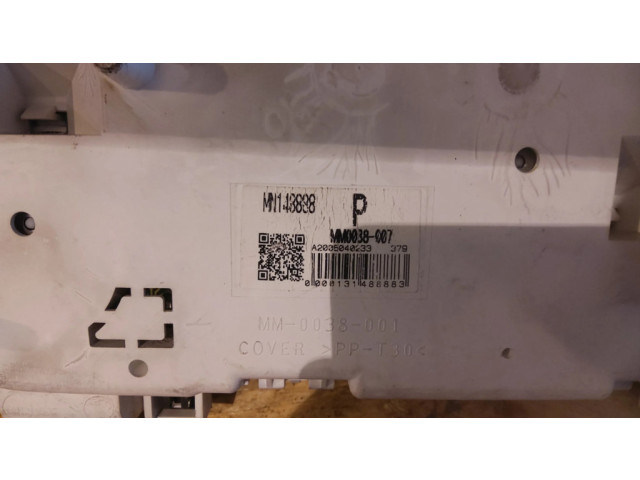 Панель приборов MM0038007, A2005040233 Mitsubishi Colt
