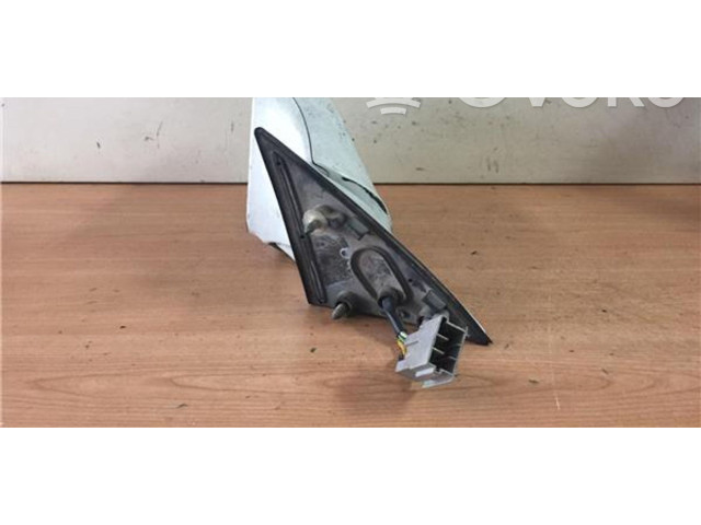 Vstřikovač E10117174 Renault 25