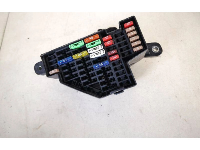 Блок предохранителей Skoda Octavia Mk2 (1Z)