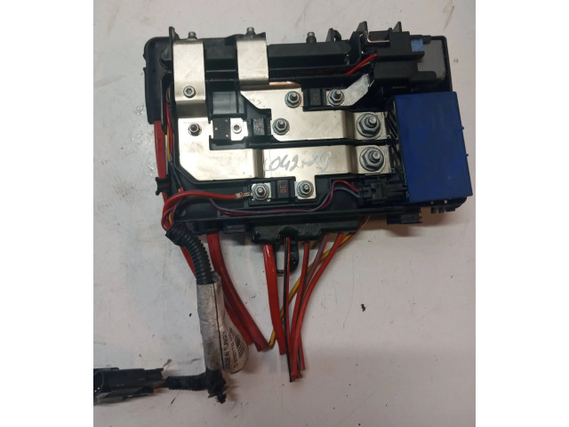 Блок предохранителей 30659092, 267308 Volvo V70