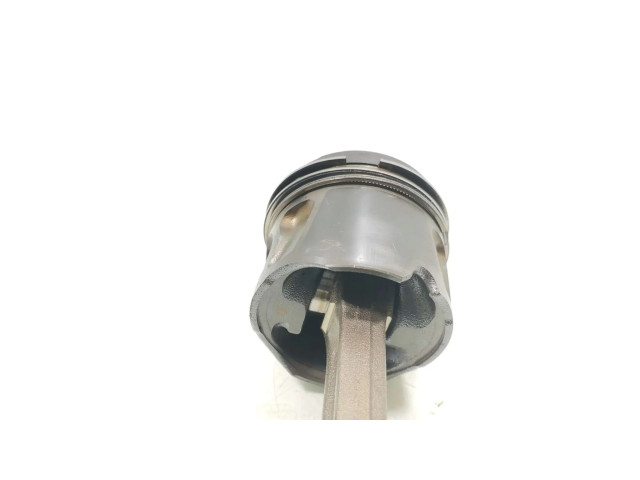 Поршень с шатуном M15746D M15746D Maserati Ghibli для дизельного двигателя 3.0