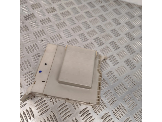 Блок комфорта 8273053023   Lexus IS 220D-250-350   