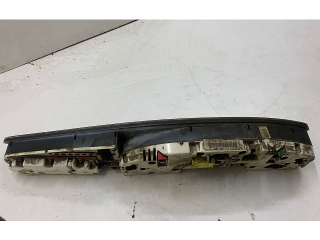 Панель приборов 88311178 Audi A6 S6 C4 4A