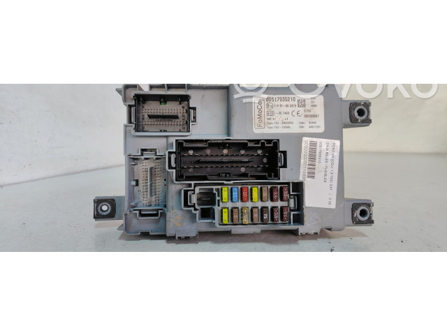 Блок предохранителей 00517935210   Ford Ka    
