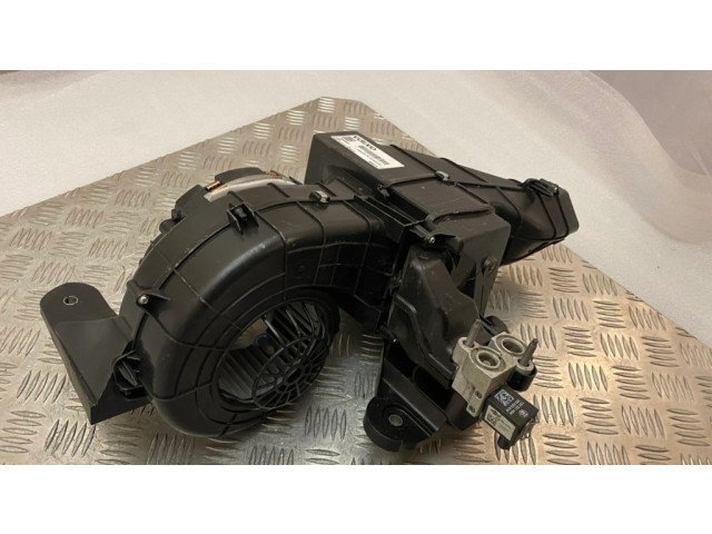 Вентилятор печки    31699307   Volvo XC90