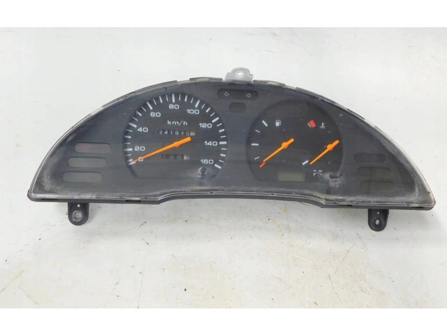 Přístrojová deska Nissan Serena 1997