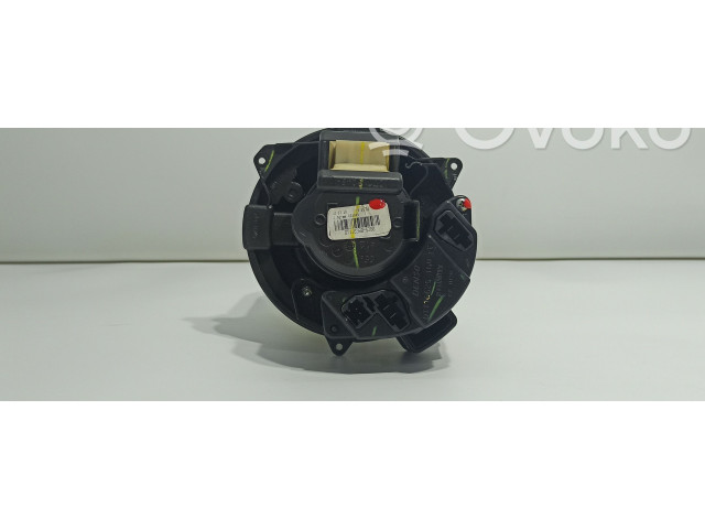 Вентилятор печки 272104788R, DT1163605380 Renault Clio V