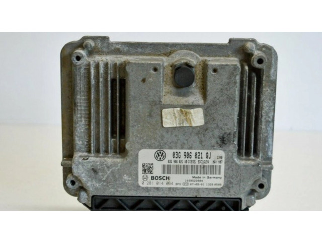 Блок управления двигателя 03G906021QJ   Volkswagen Golf V