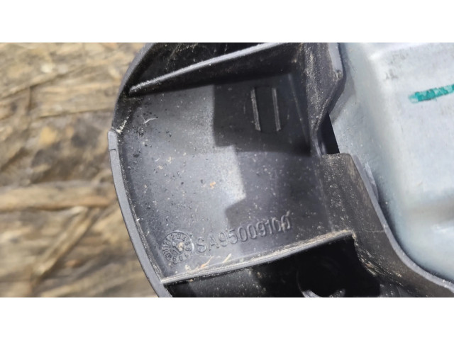 Подушка безопасности водителя 8200748155 Dacia Logan I