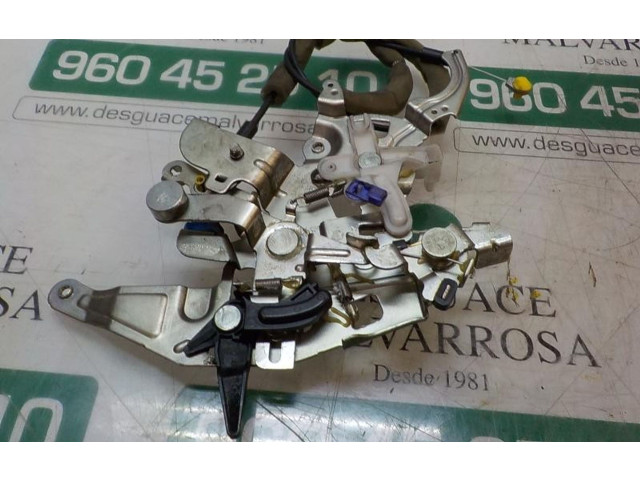 Zámek zadních dveří 825087319R   Dacia Dokker 2013