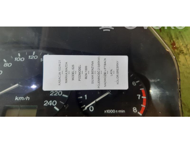 Панель приборов Mazda 626