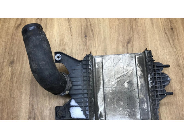 Интеркулер FPLA6K775AB Land Rover Discovery 5 3.0