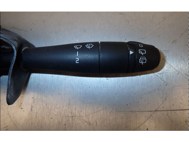 Ручка стеклоочистителей 6001551358   Dacia Duster