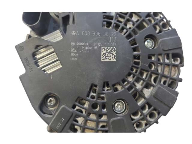 Генератор A0009063822, 0125711043 Mercedes-Benz A W176