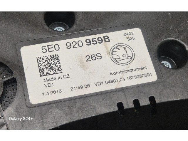 Панель приборов 5E0920959B, A2C94801201 Skoda Octavia Mk3 (5E)