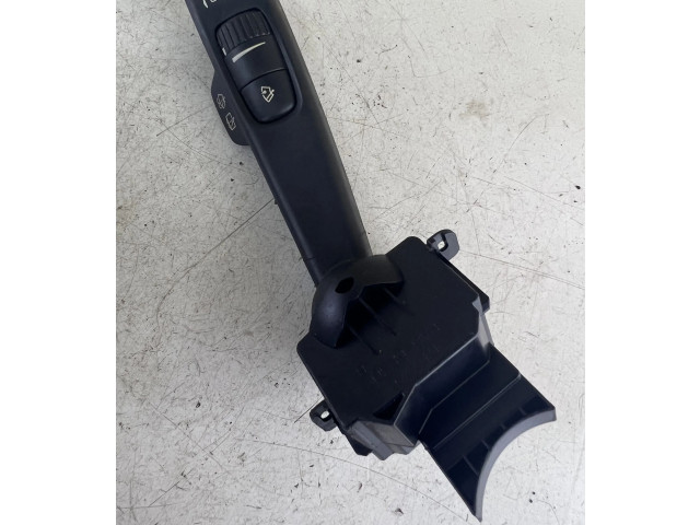 Ручка стеклоочистителей 17D770   Volvo V50