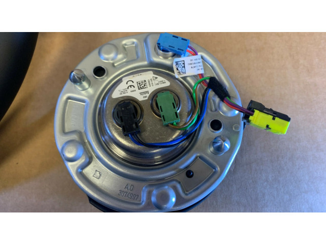 Руль BMW 2 F22 F23 2013-2017 года 32307848338, 32307850403